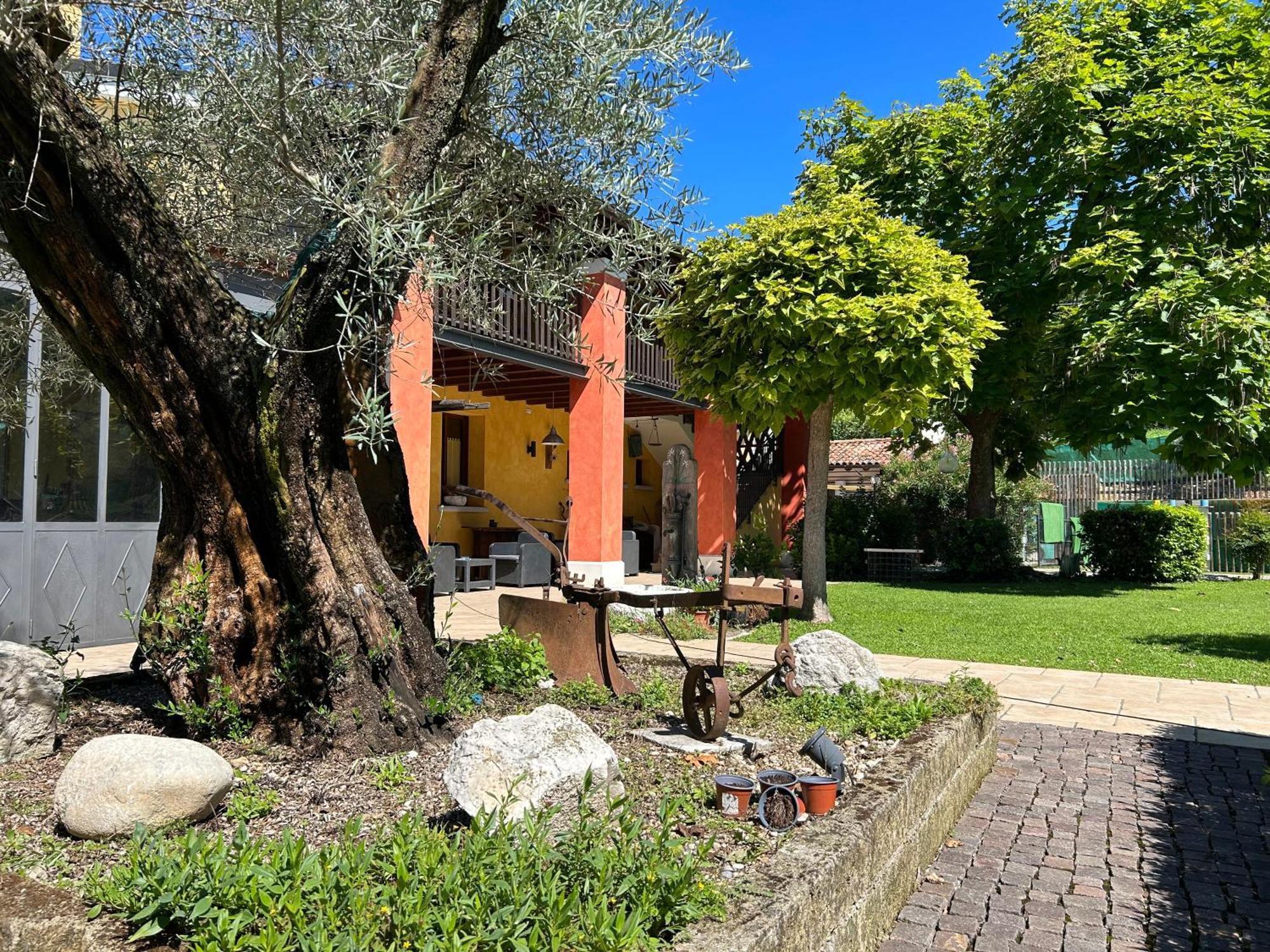 فالدوبياديني Country House La Montagnola المظهر الخارجي الصورة