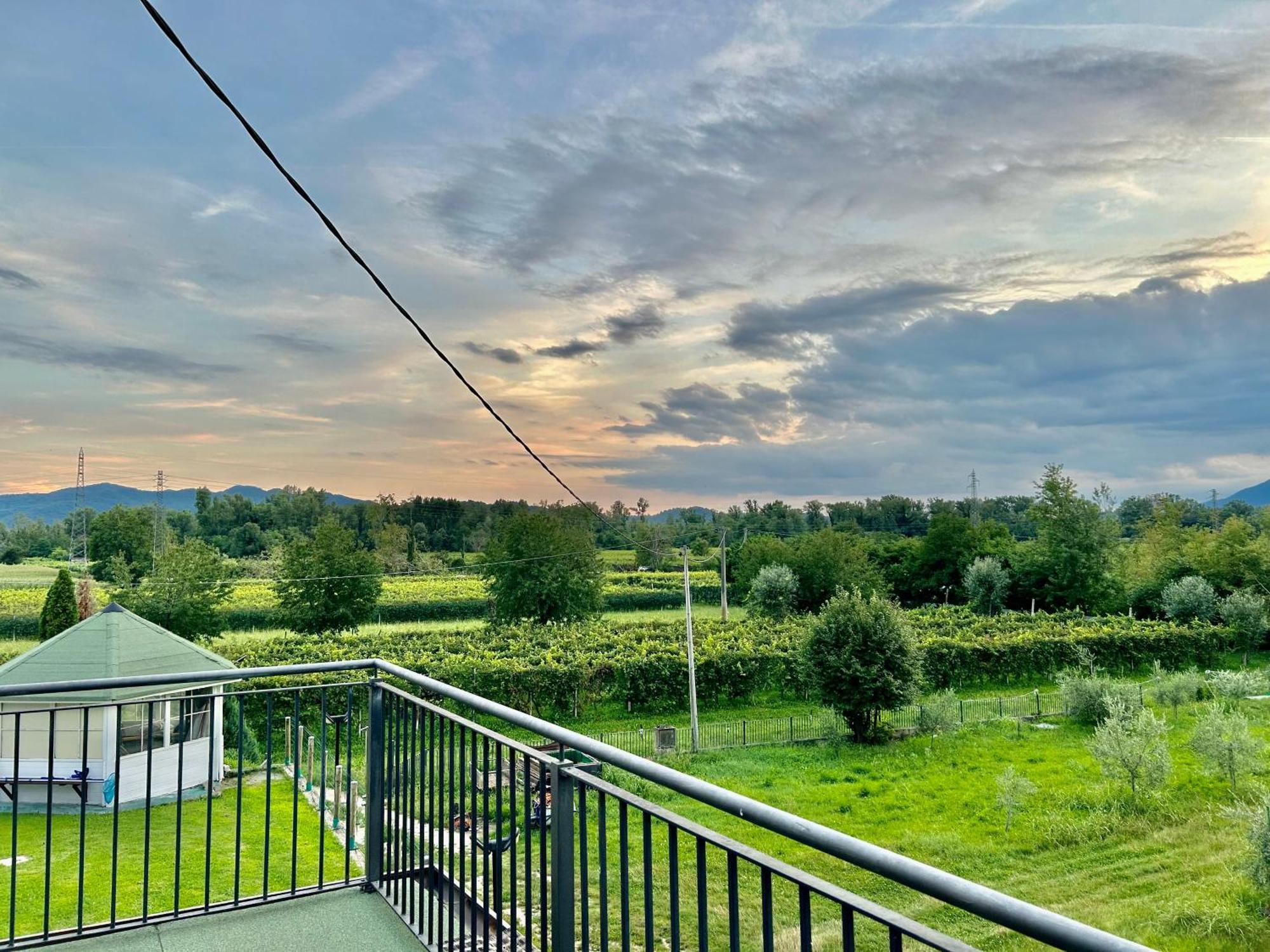 فالدوبياديني Country House La Montagnola المظهر الخارجي الصورة