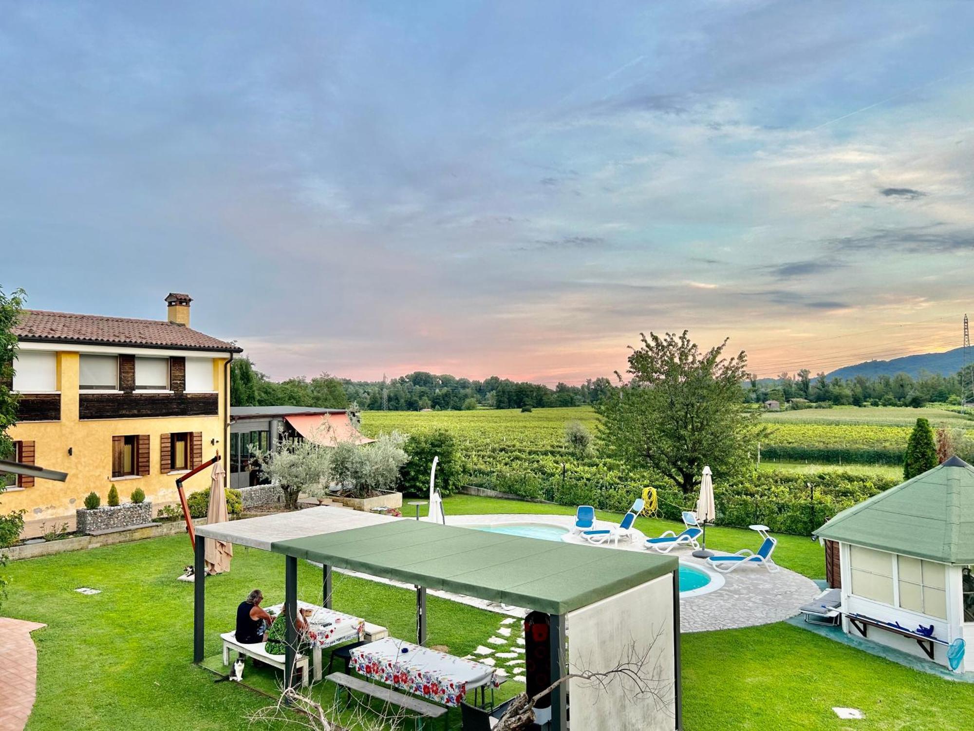 فالدوبياديني Country House La Montagnola المظهر الخارجي الصورة
